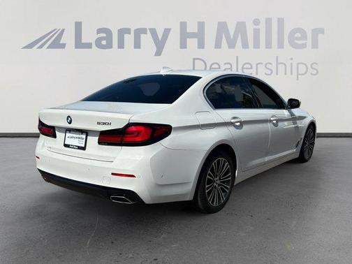 2021 BMW 530 i