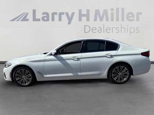 2021 BMW 530 i