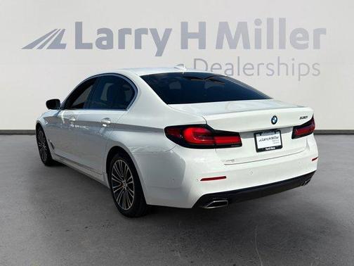 2021 BMW 530 i