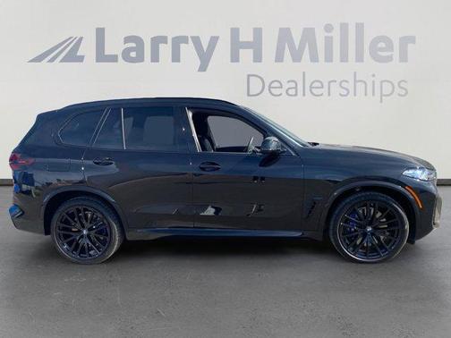 2025 BMW X5 M60i