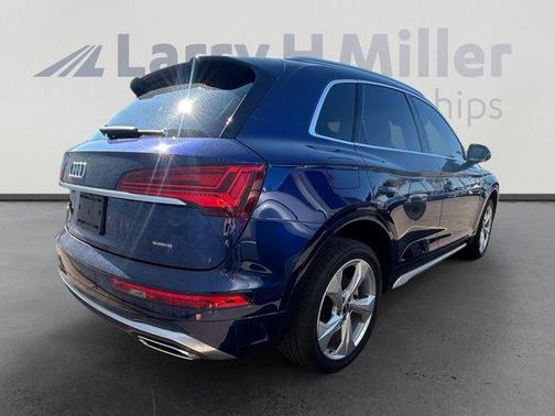 2022 Audi Q5 45 S line Premium Plus