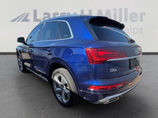 2022 Audi Q5 45 S line Premium Plus