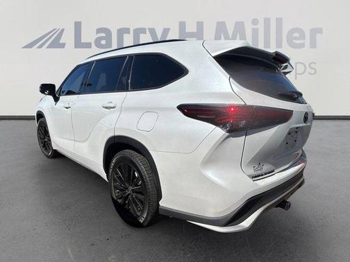 2023 Toyota Highlander XSE