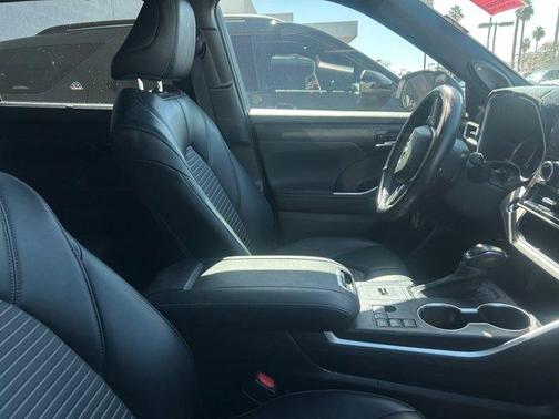 2023 Toyota Highlander XSE