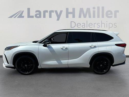 2023 Toyota Highlander XSE