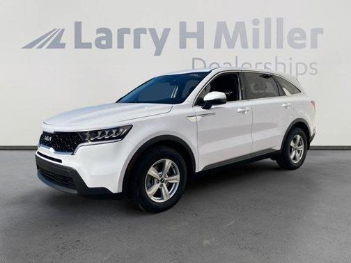 2022 Kia Sorento LX