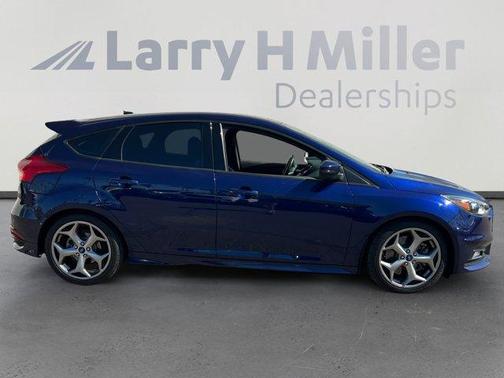 2016 Ford Focus ST Base