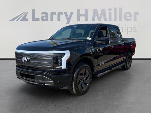 2025 Ford F-150 Lightning LARIAT