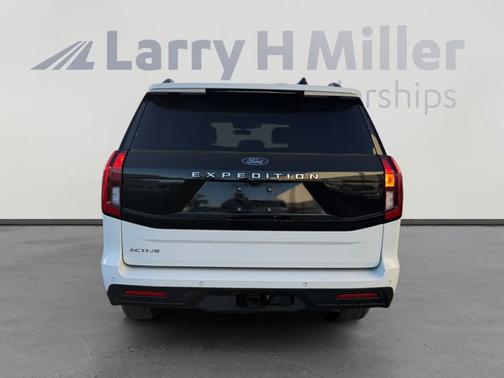 OXFORD WHITE 2025 Ford Expedition ACTIVE