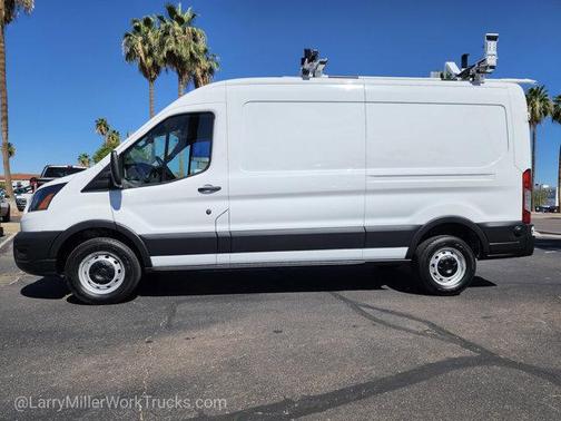 2025 Ford Transit-250 148 WB Medium Roof Cargo