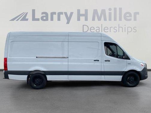 2024 Mercedes-Benz eSprinter 2500 170 WB High Roof Cargo