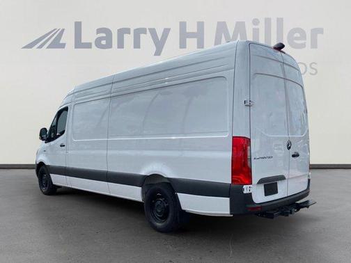 2024 Mercedes-Benz eSprinter 2500 170 WB High Roof Cargo