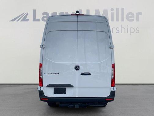 2024 Mercedes-Benz eSprinter 2500 170 WB High Roof Cargo