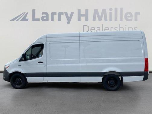 2024 Mercedes-Benz eSprinter 2500 170 WB High Roof Cargo