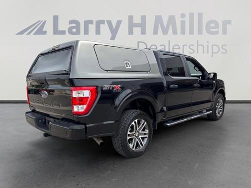 AGATE BLACK METALLIC 2022 Ford F-150 LARIAT