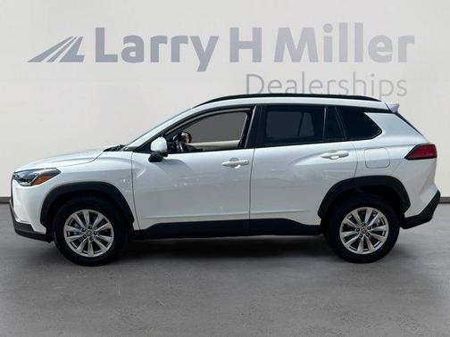 2022 Toyota Corolla Cross LE
