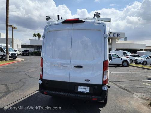 2025 Ford Transit-250 148 WB Medium Roof Cargo
