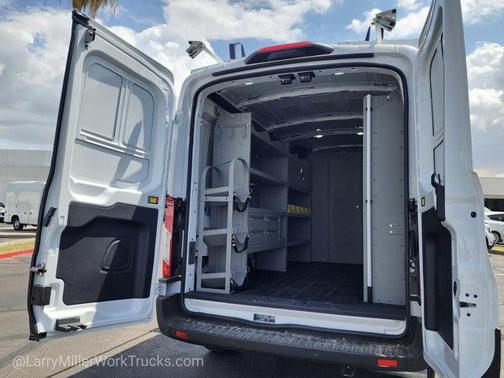 2025 Ford Transit-250 148 WB Medium Roof Cargo