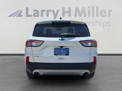 OXFORD WHITE 2021 Ford Escape SE