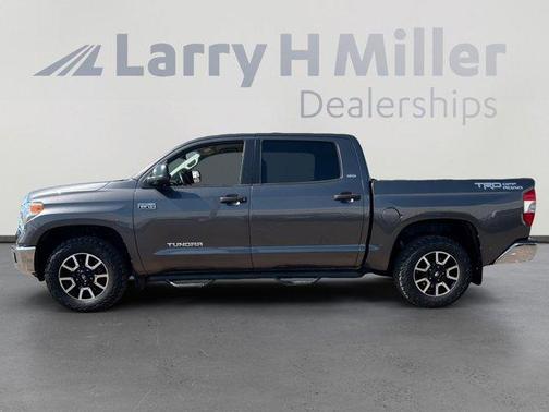 2017 Toyota Tundra SR5