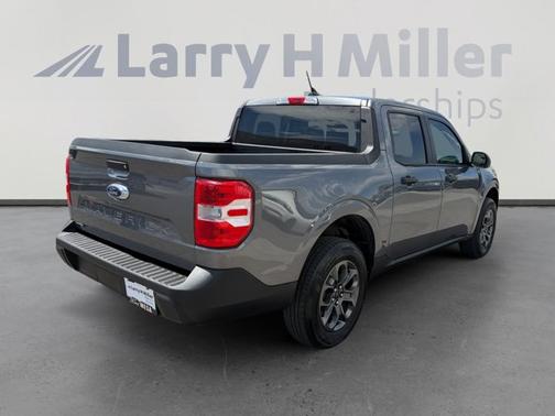 CARBONIZED GRAY METALLIC 2024 Ford Maverick XLT