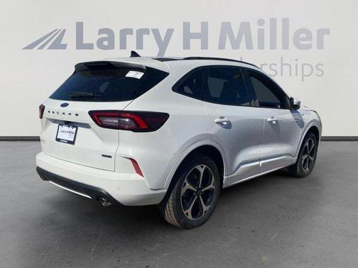 2026 Ford Escape ST-Line Elite