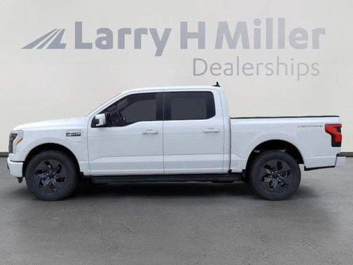 2025 Ford F-150 Lightning LARIAT