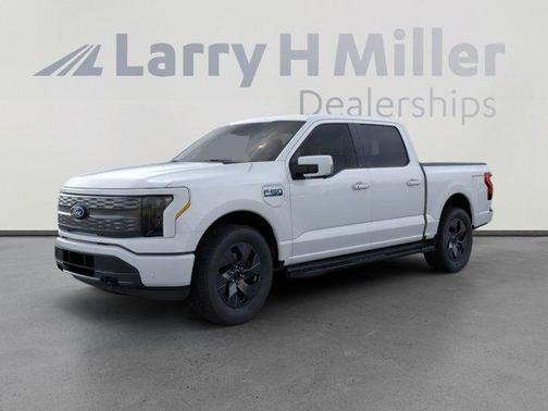 2025 Ford F-150 Lightning LARIAT