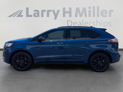 ATLAS BLUE 2023 Ford Edge SE