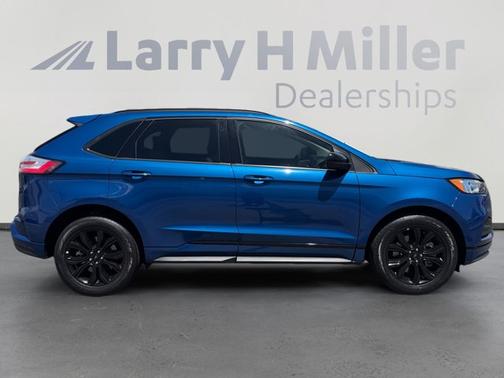 ATLAS BLUE 2023 Ford Edge SE