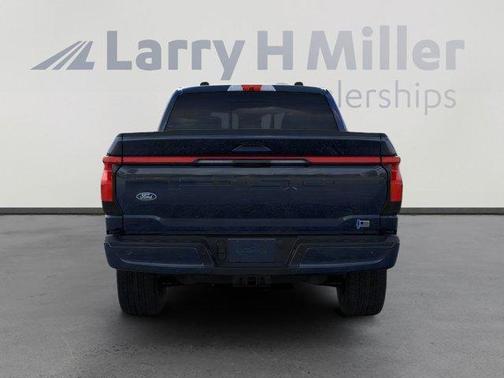 2025 Ford F-150 Lightning LARIAT