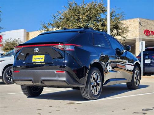 2026 Toyota bZ XLE Plus