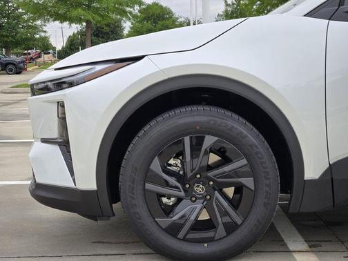 Wind Chill Pearl 2026 Toyota C-HR SE