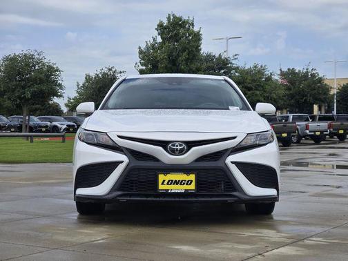 Ice Cap 2023 Toyota Camry SE