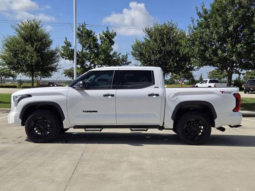 Ice Cap 2023 Toyota Tundra SR5
