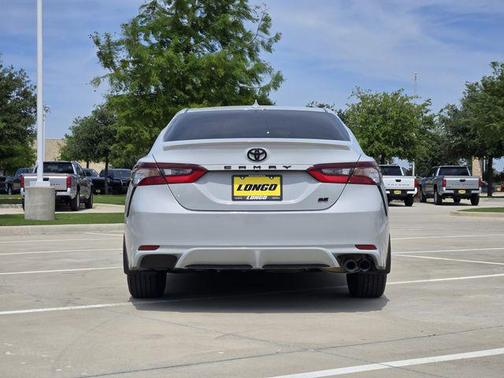 Ice Edge 2024 Toyota Camry SE
