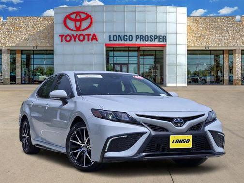 Ice Edge 2024 Toyota Camry SE