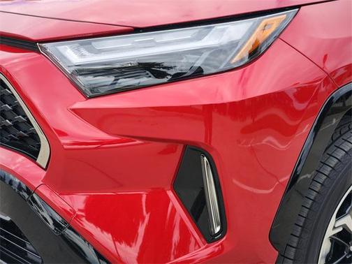 2025 Toyota RAV4 Hybrid SE