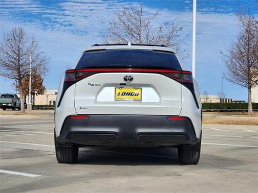 2024 Toyota bZ4X XLE