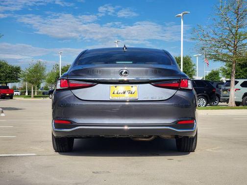 Cloudburst Gray 2024 Lexus ES 250 Base