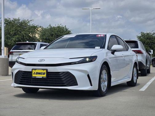 Ice Cap 2025 Toyota Camry LE