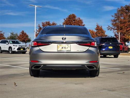 2019 Lexus ES 350 Base