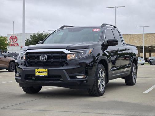 Crystal Black Pearl 2025 Honda Ridgeline RTL
