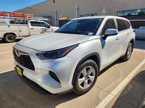 2023 Toyota Highlander L