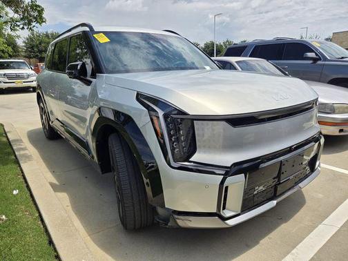 Ivory Silver 2024 Kia EV9 GT-Line