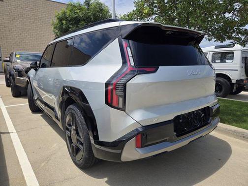 Ivory Silver 2024 Kia EV9 GT-Line