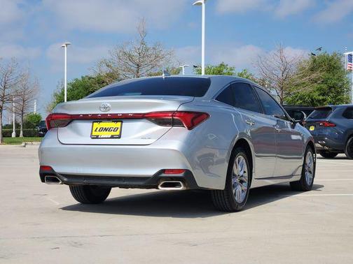 Celestial Silver Metallic 2021 Toyota Avalon XLE