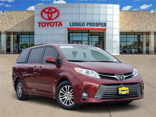2019 Toyota Sienna XLE