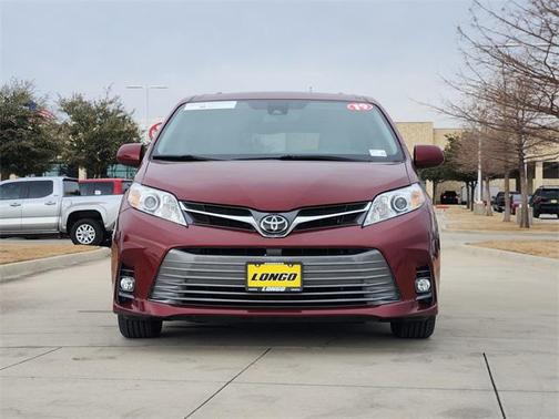 2019 Toyota Sienna XLE
