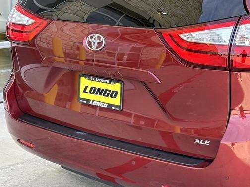 2019 Toyota Sienna XLE